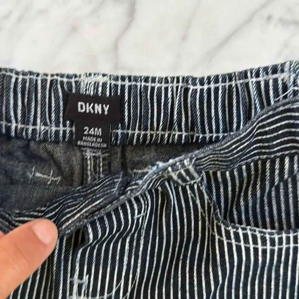 Train Conductor DKNY Jean Stripe Navy White Shorts Sz 24M